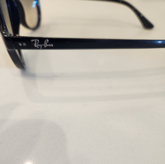 Ray-ban sunglasses - Picture 7 of 10